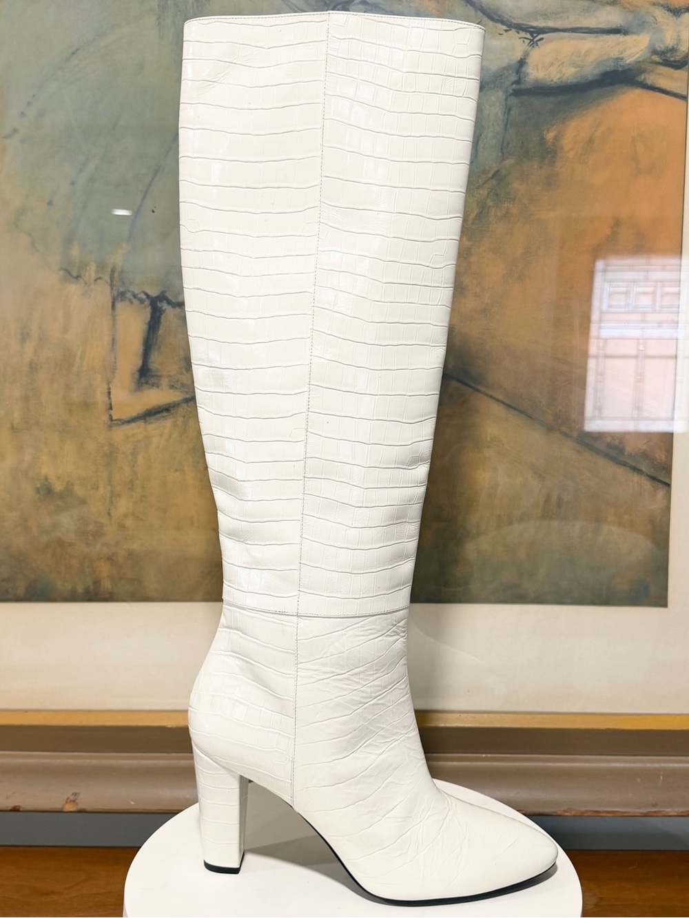 🌹LONGCHAMP🌹 White Croc-Embossed Heeled Boots Size: 40